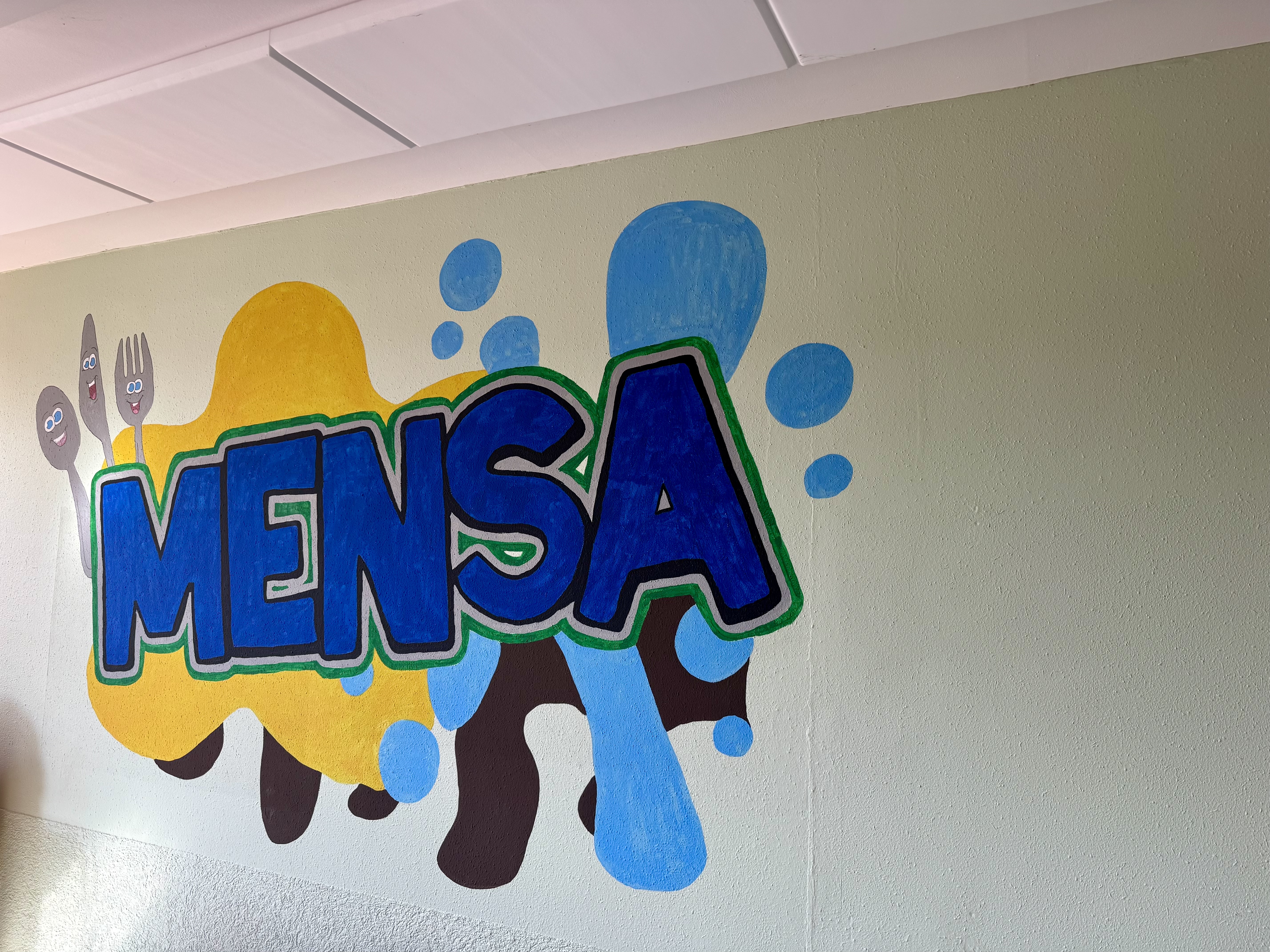 Mensa mit Graffiti